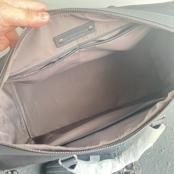 ボッテガヴェネタバッグ角部分ディテール